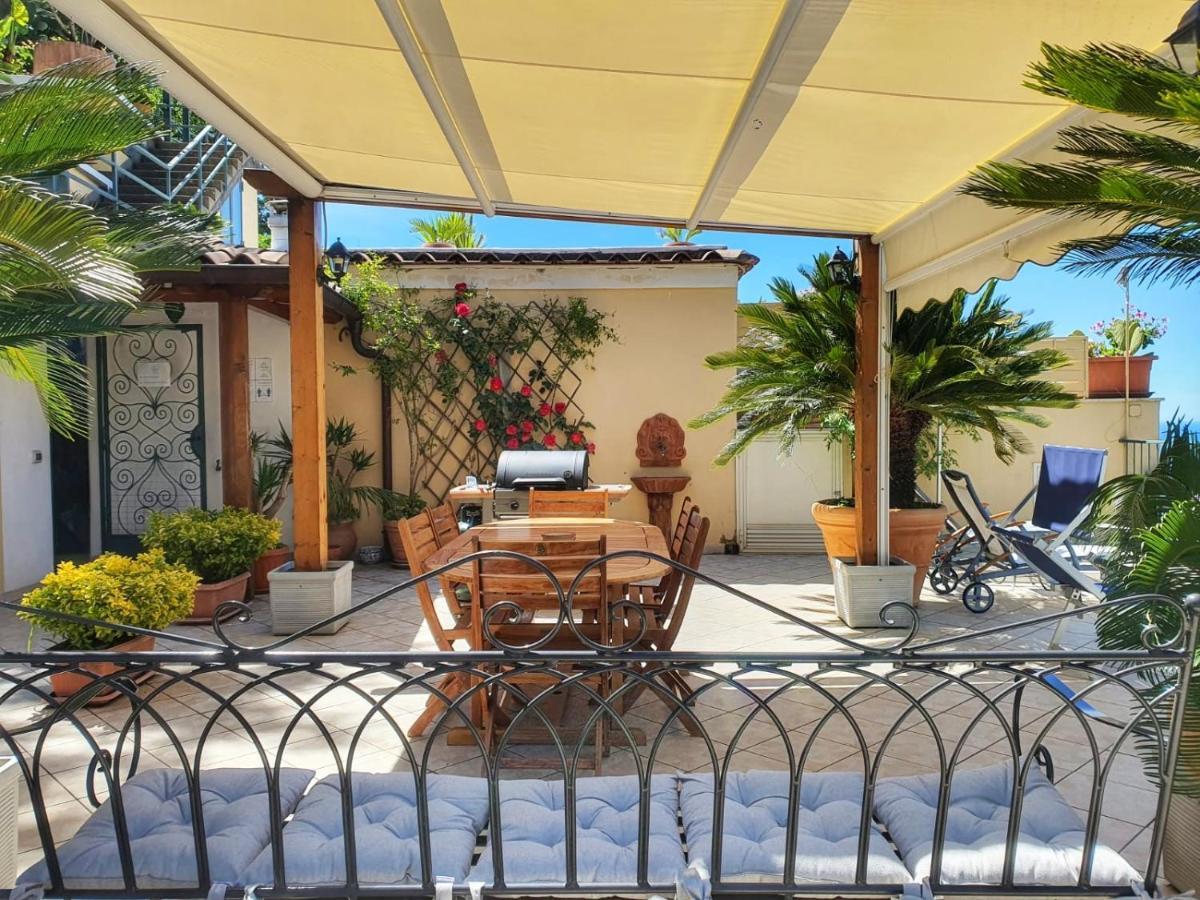 Villa Casa Terryb - Il Monticello à Positano Extérieur photo